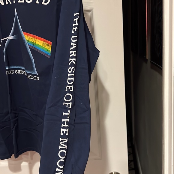 NWOT Pink Floyd tee - Picture 3 of 5
